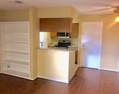 2120 El Paseo Street - Photo Thumbnail 8