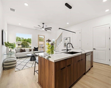 7130 Saint Augustine Street - Photo Thumbnail 9