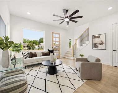 7130 Saint Augustine Street - Photo Thumbnail 4