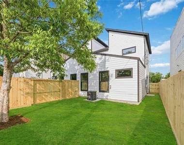 7130 Saint Augustine Street - Photo Thumbnail 26