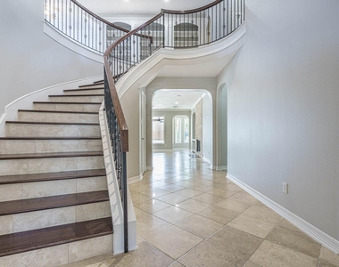 6331 Collina Springs Court - Photo Thumbnail 11