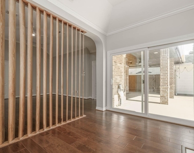 6331 Collina Springs Court - Photo Thumbnail 22