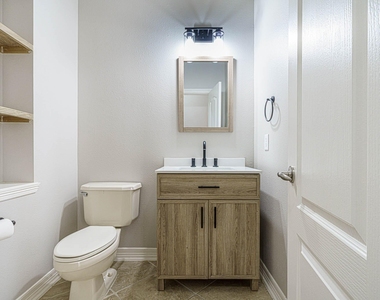 6331 Collina Springs Court - Photo Thumbnail 16