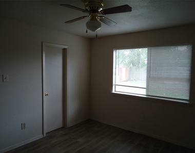7610 Lemma Drive - Photo Thumbnail 23