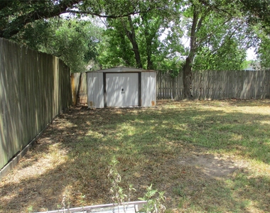 7610 Lemma Drive - Photo Thumbnail 13