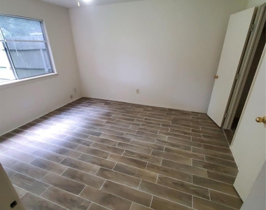 7610 Lemma Drive - Photo Thumbnail 4