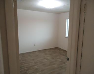 7610 Lemma Drive - Photo Thumbnail 17