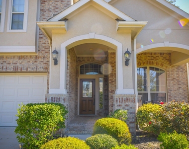 2 Hadlock Place - Photo Thumbnail 4