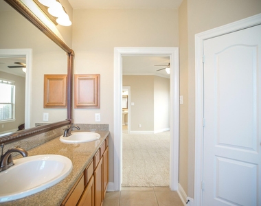 2 Hadlock Place - Photo Thumbnail 32