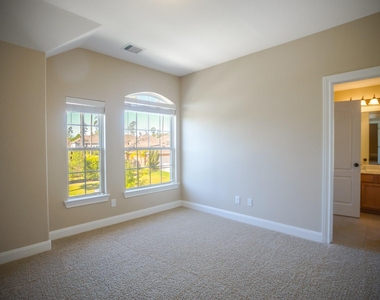 2 Hadlock Place - Photo Thumbnail 47