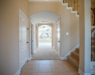 2 Hadlock Place - Photo Thumbnail 7