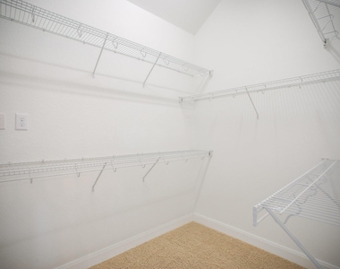 2 Hadlock Place - Photo Thumbnail 31