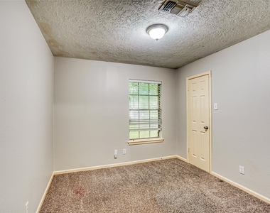 4419 Curly Oaks Drive - Photo Thumbnail 12