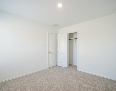 5778 Hampton Valley Dr - Photo Thumbnail 26