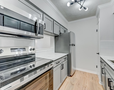 3224 Timmons Lane - Photo Thumbnail 13