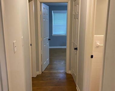 1702 19th Street - Photo Thumbnail 14