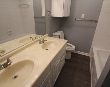 5423 Farley Drive - Photo Thumbnail 5