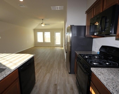 21423 Bluebonnet Cove Court - Photo Thumbnail 2
