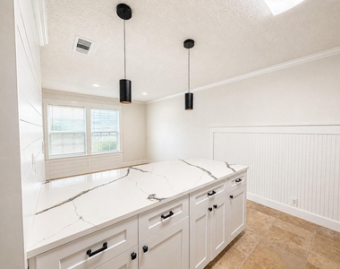 7 Carol Court - Photo Thumbnail 1