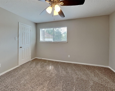 3602 Bear Lake Drive - Photo Thumbnail 14
