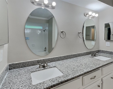 3602 Bear Lake Drive - Photo Thumbnail 8