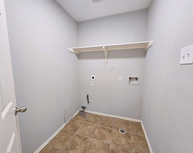 1423 Stone Bluff Drive - Photo Thumbnail 20