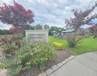1423 Stone Bluff Drive - Photo Thumbnail 29
