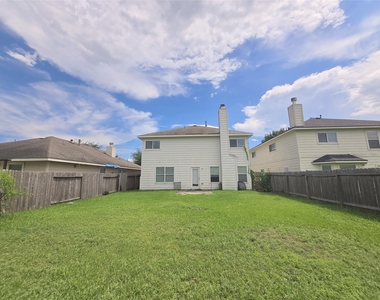 1423 Stone Bluff Drive - Photo Thumbnail 28