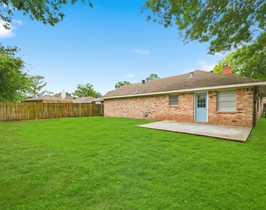 12931 Westella Drive - Photo Thumbnail 23