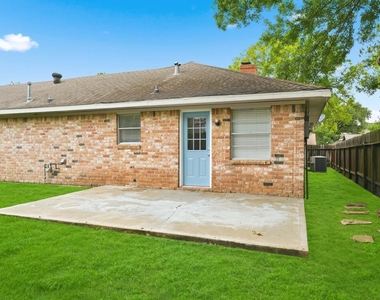 12931 Westella Drive - Photo Thumbnail 22