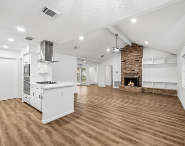 12931 Westella Drive - Photo Thumbnail 8