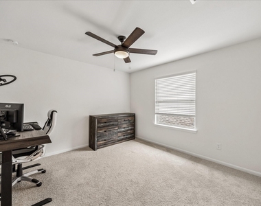 1189 Bluebonnet Trail - Photo Thumbnail 19