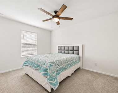 1189 Bluebonnet Trail - Photo Thumbnail 16