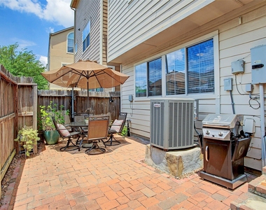 5806 Kansas Street - Photo Thumbnail 22