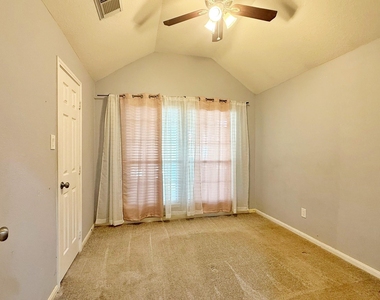 3610 Maple Pass Court - Photo Thumbnail 12