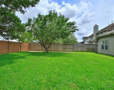 19830 Sternwood Manor Drive - Photo Thumbnail 35