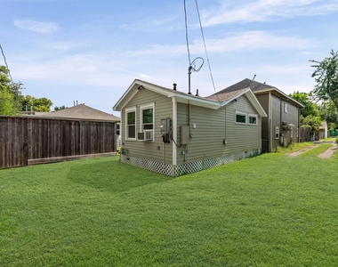 732 E 12th 1/2 Street - Photo Thumbnail 9