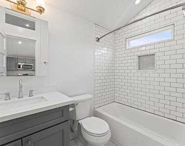 732 E 12th 1/2 Street - Photo Thumbnail 5