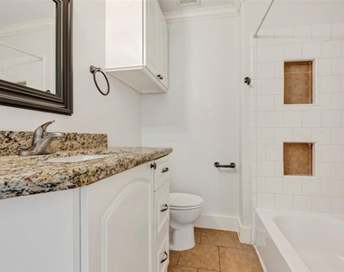 404 E 29th Street - Photo Thumbnail 7