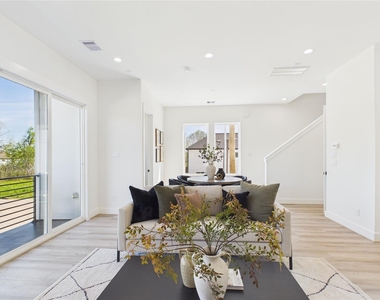 2421 Harrington Street - Photo Thumbnail 26
