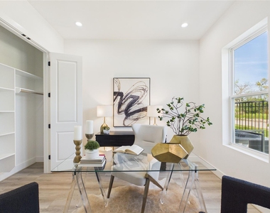 2421 Harrington Street - Photo Thumbnail 12