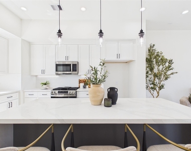 2421 Harrington Street - Photo Thumbnail 33