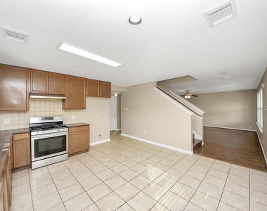 15202 Lynford Crest Drive - Photo Thumbnail 13