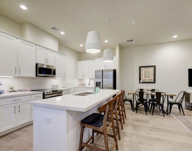 2319 Silva Park Lane - Photo Thumbnail 6