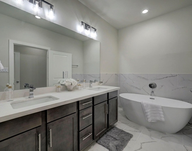 2319 Silva Park Lane - Photo Thumbnail 15