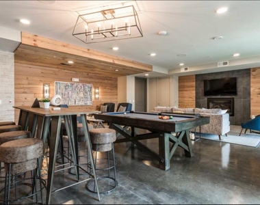1111 N Durham Drive - Photo Thumbnail 20