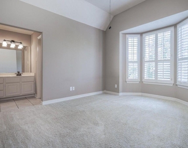 12406 Santiago Cove Lane - Photo Thumbnail 27