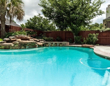 12406 Santiago Cove Lane - Photo Thumbnail 35