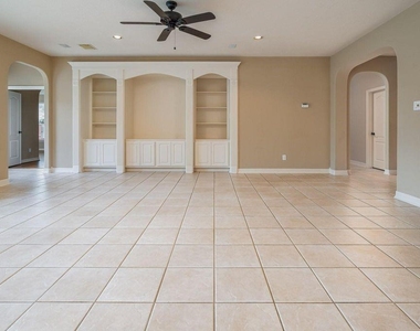 12406 Santiago Cove Lane - Photo Thumbnail 9