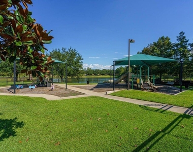 12406 Santiago Cove Lane - Photo Thumbnail 40